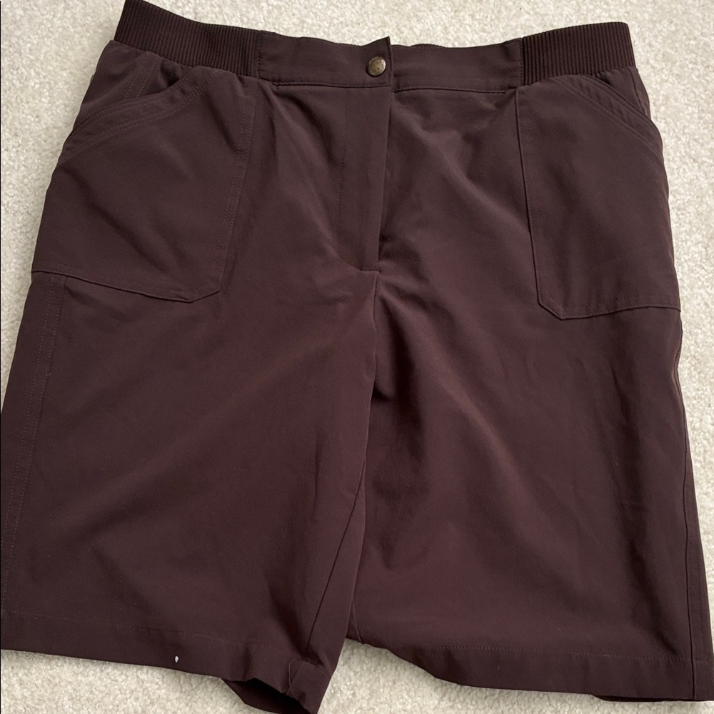 Women's Elastic Waist Bermuda Shorts - Deep Plum